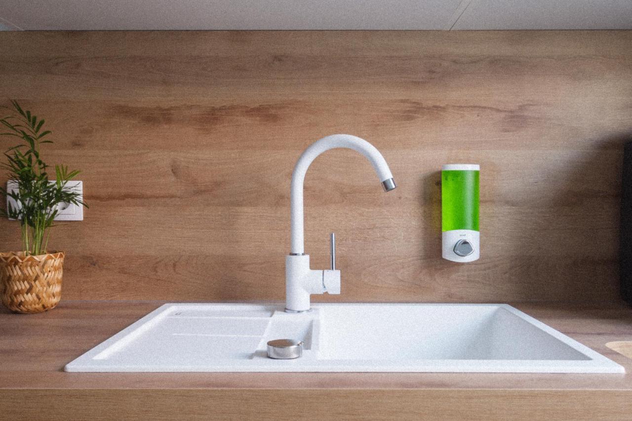 Design / 2 / / Contactless Check-in Apartment
